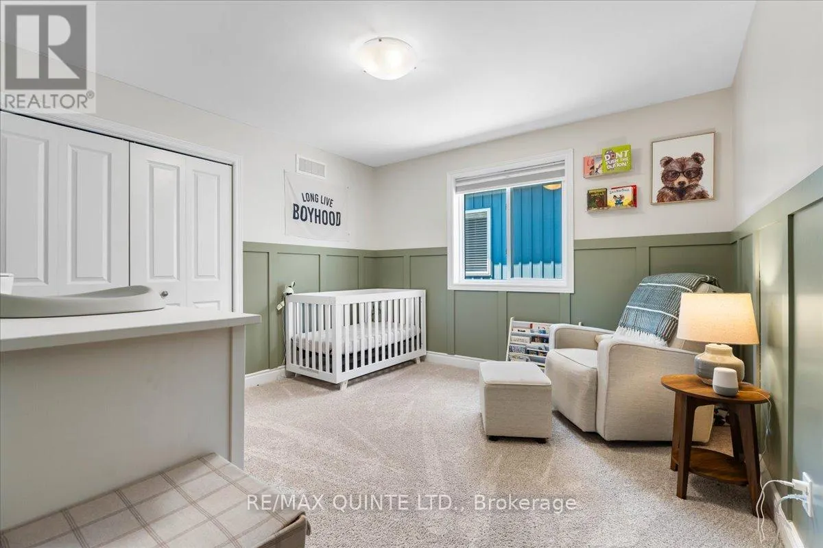 40 DEACON PLACE