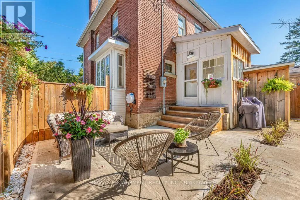 47 EAGLE AVENUE