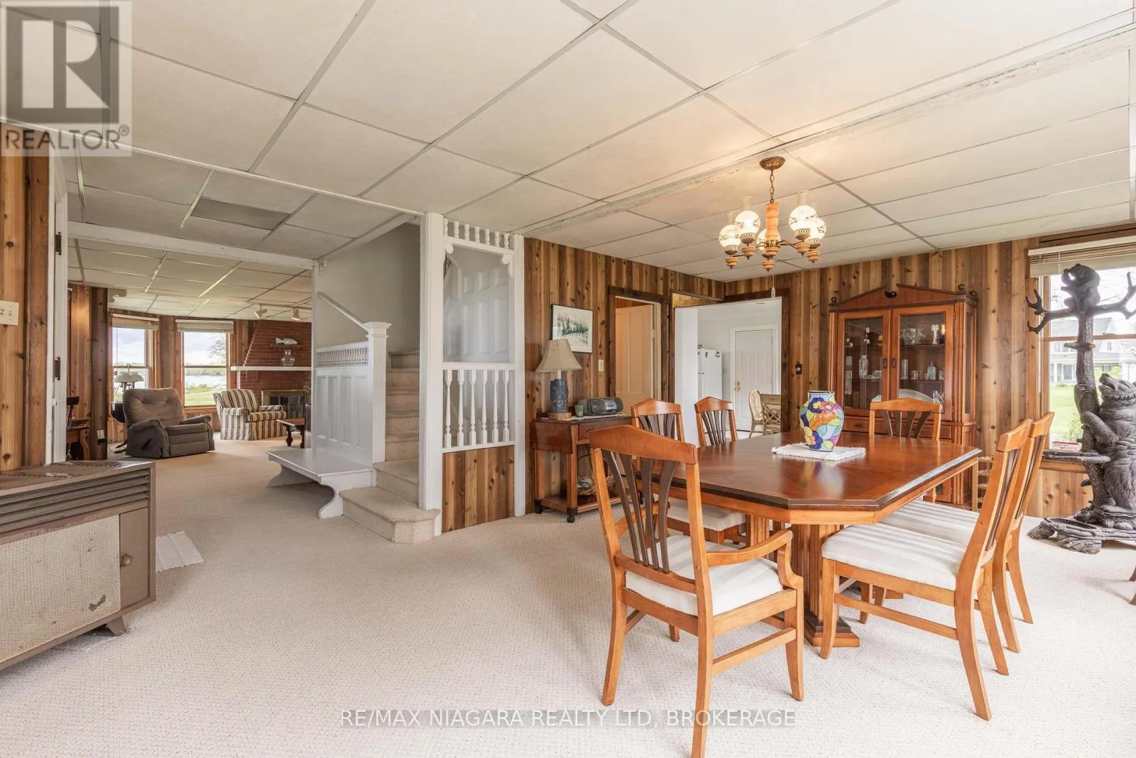 183 MAPLE LANE