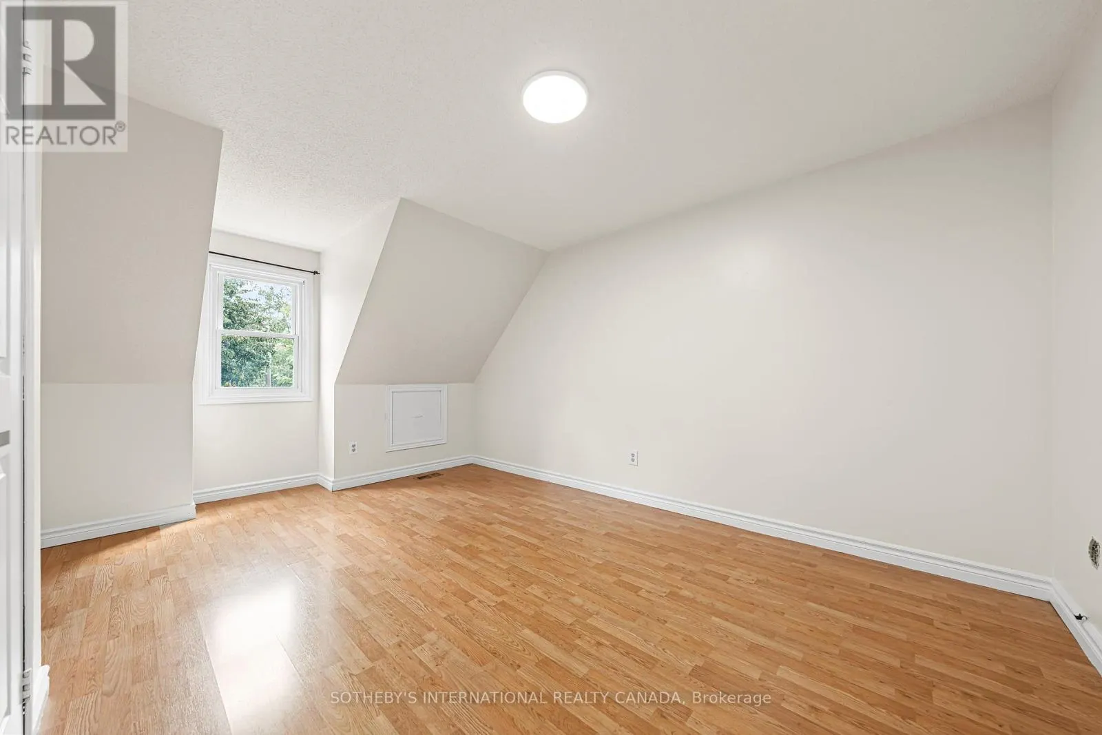 154 COVINGTON CRESCENT
