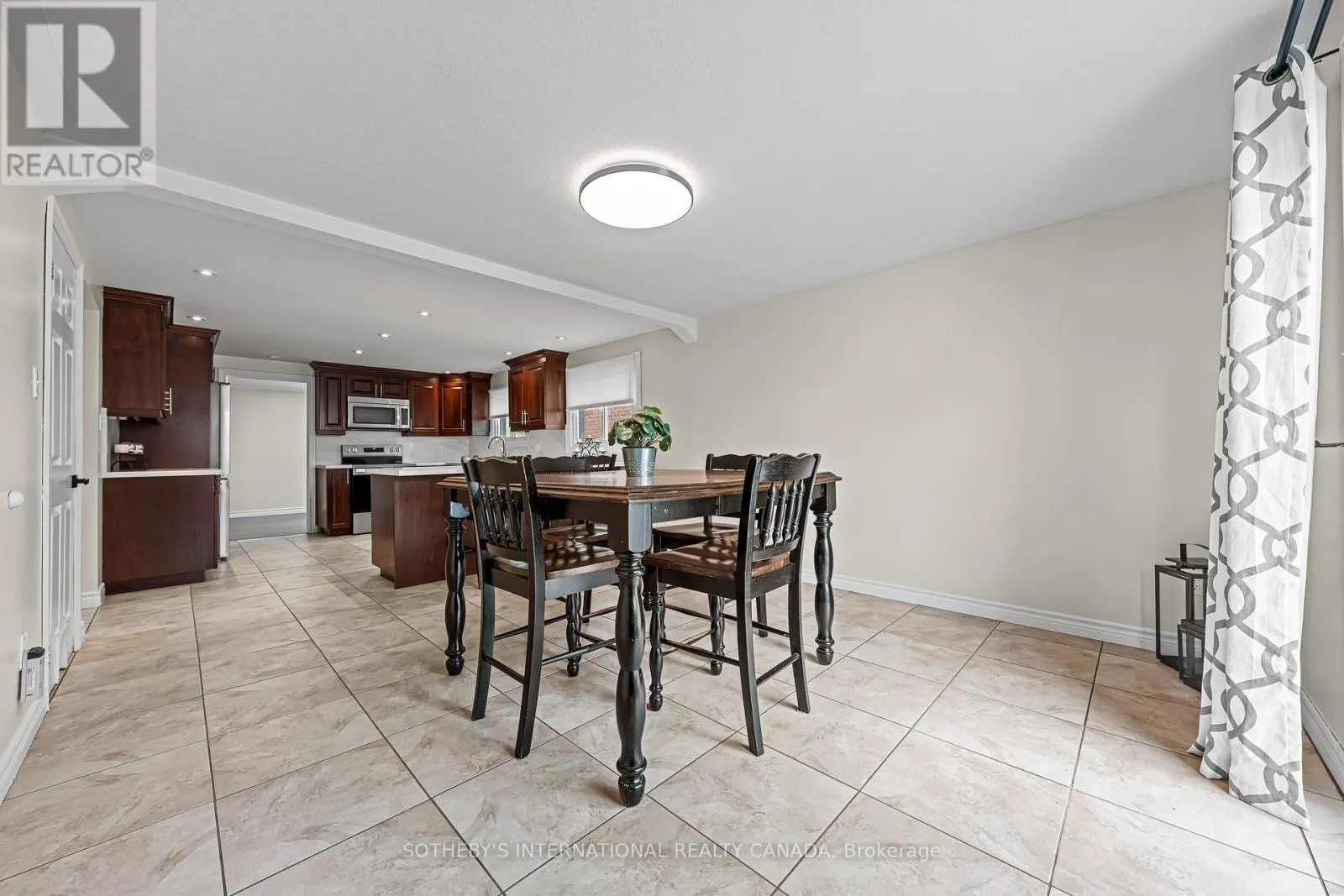 154 COVINGTON CRESCENT