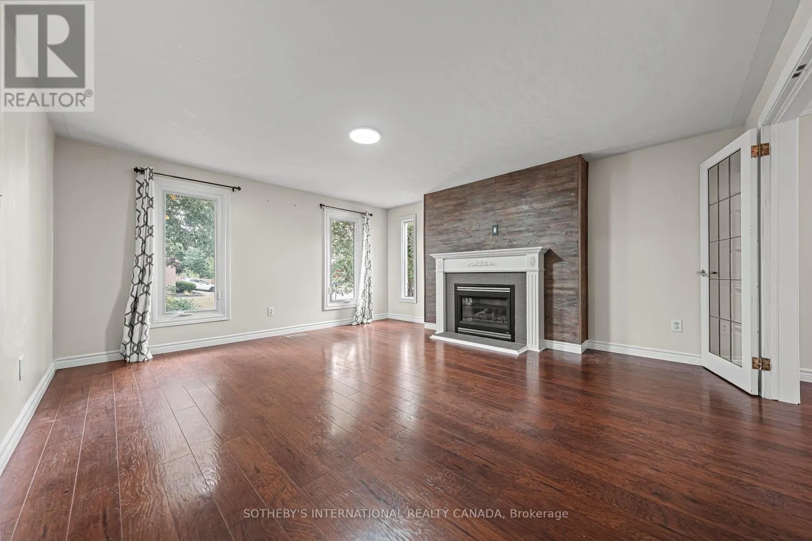 154 COVINGTON CRESCENT