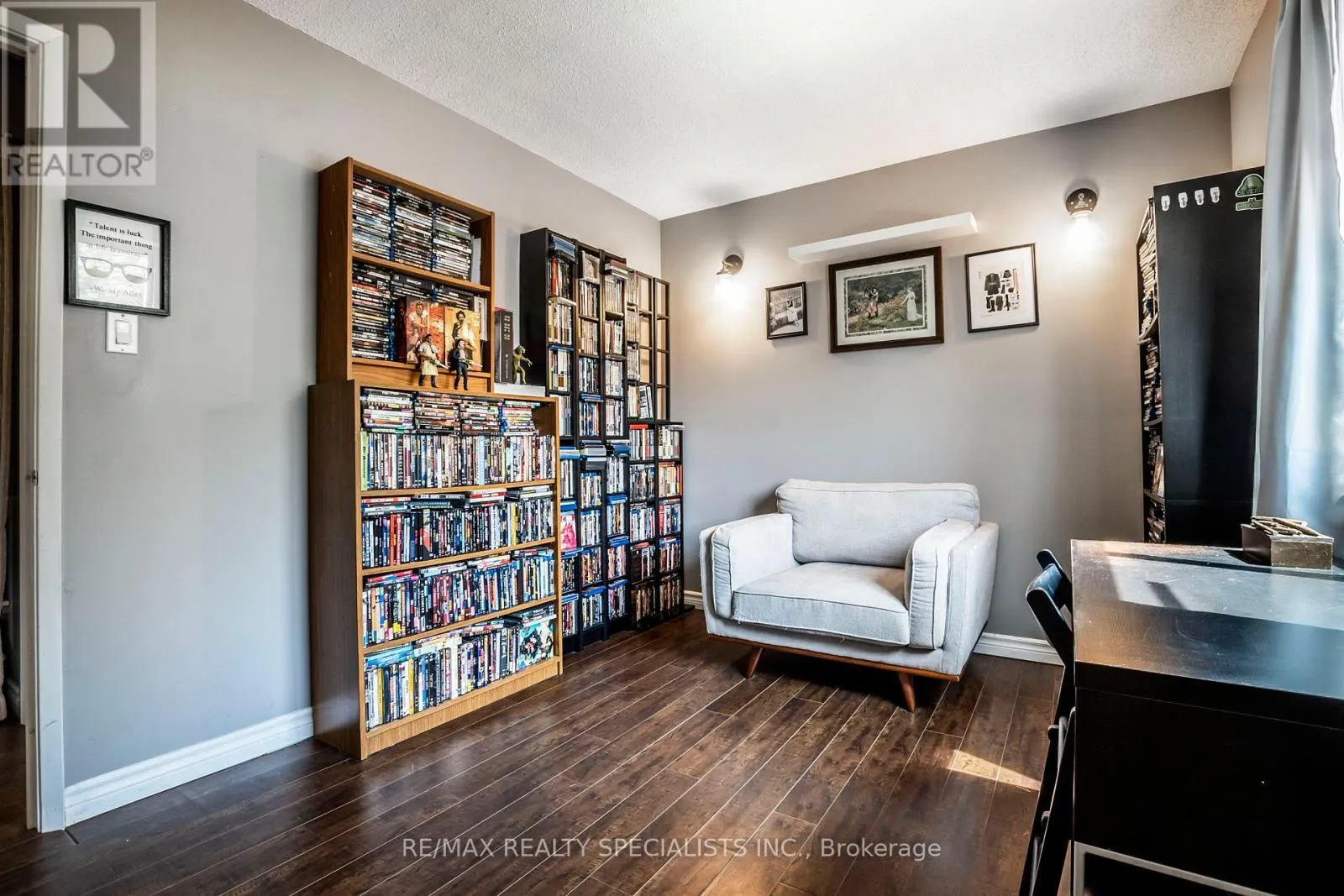 410 - 565 GREENFIELD AVENUE