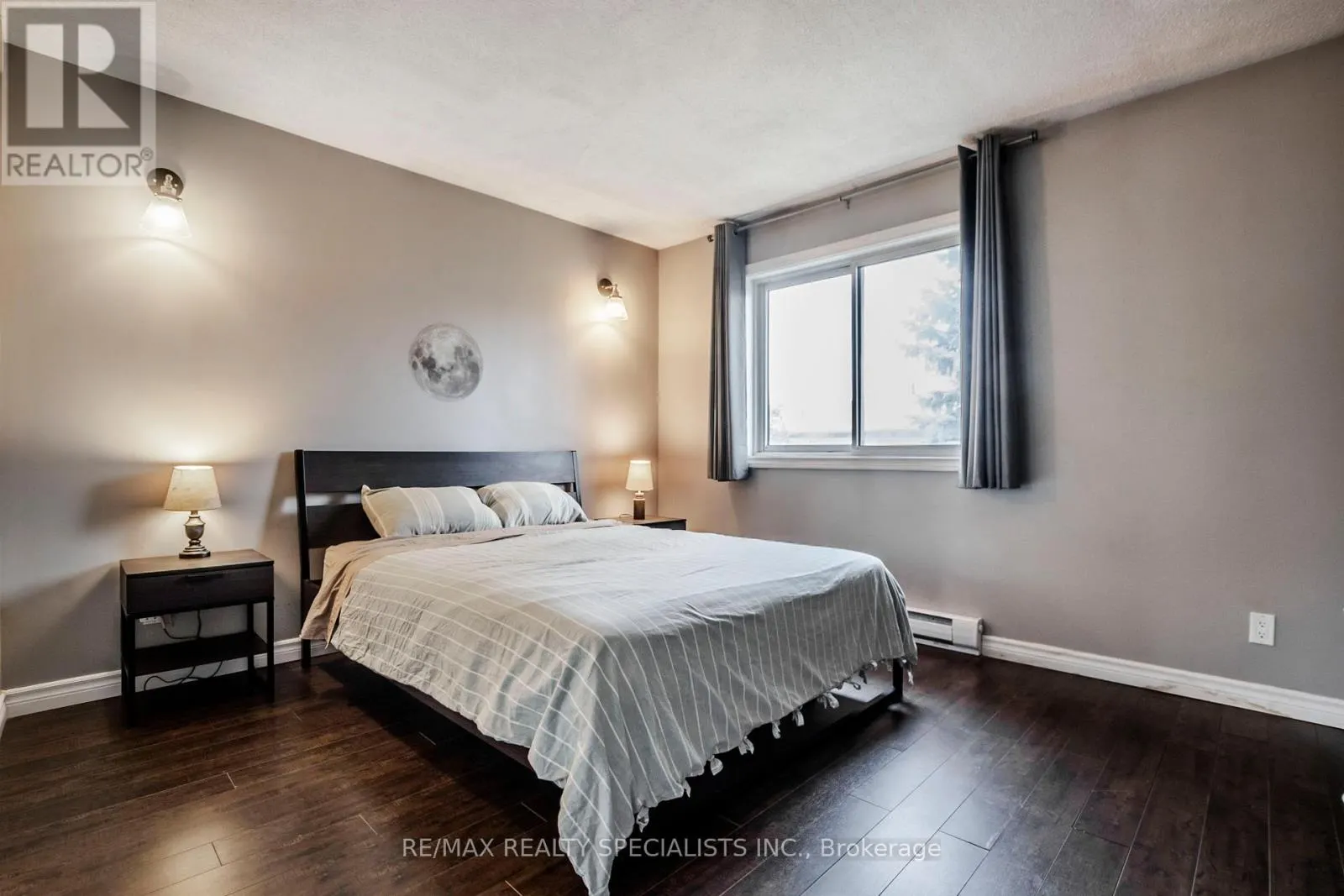 410 - 565 GREENFIELD AVENUE