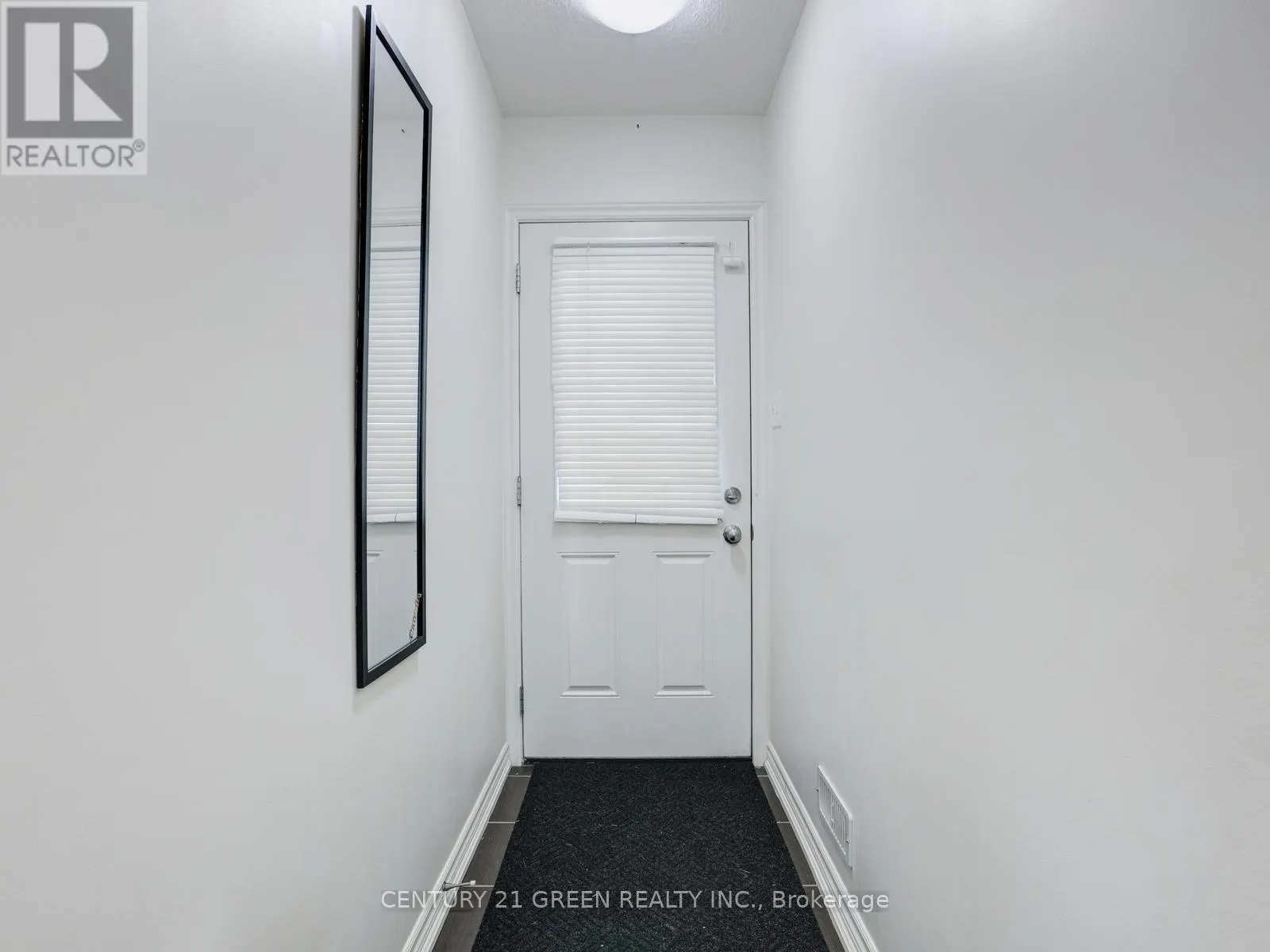 11 - 12 POPLAR DRIVE