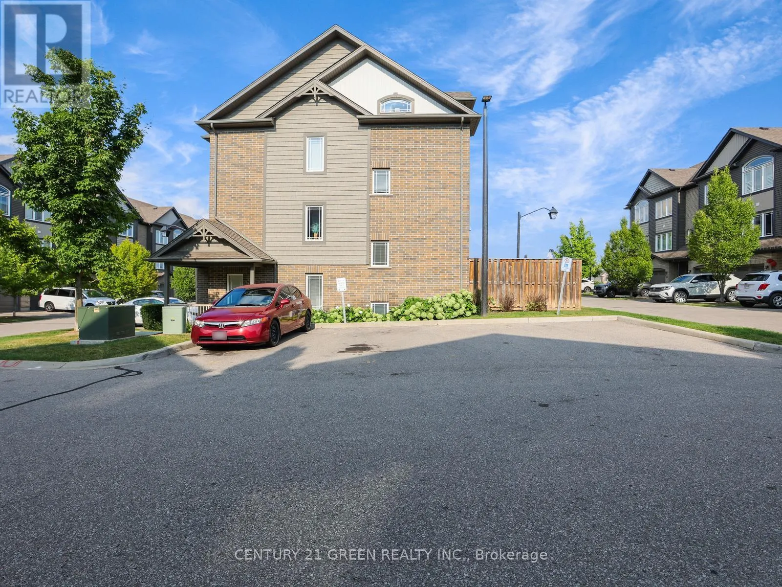 11 - 12 POPLAR DRIVE
