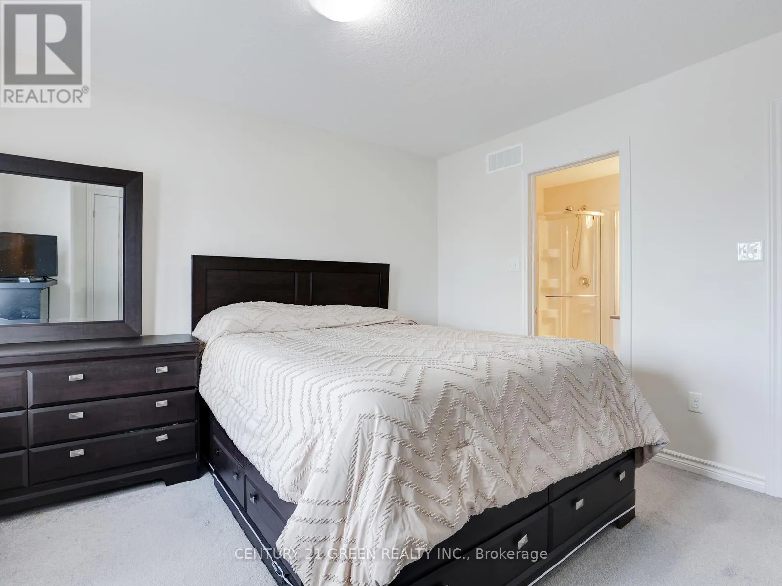11 - 12 POPLAR DRIVE