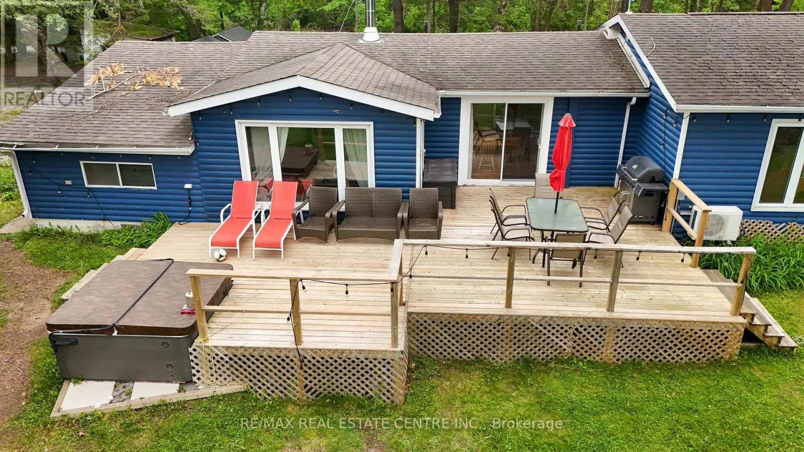 3012 GREENWOOD LANE