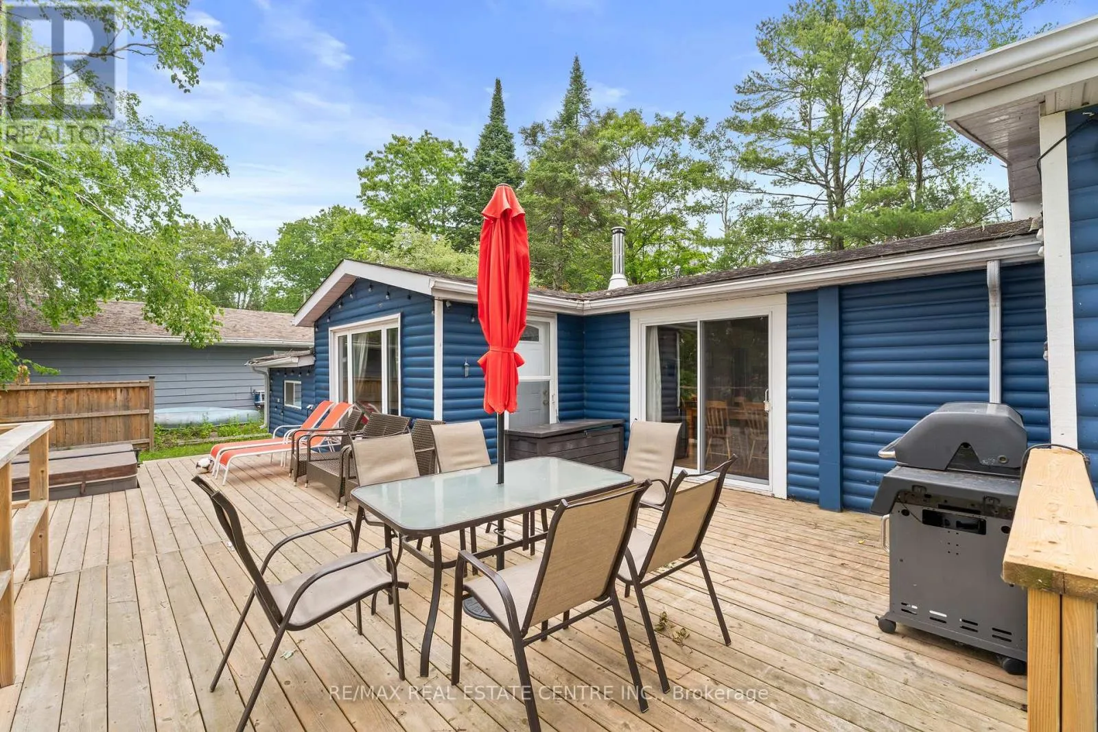 3012 GREENWOOD LANE