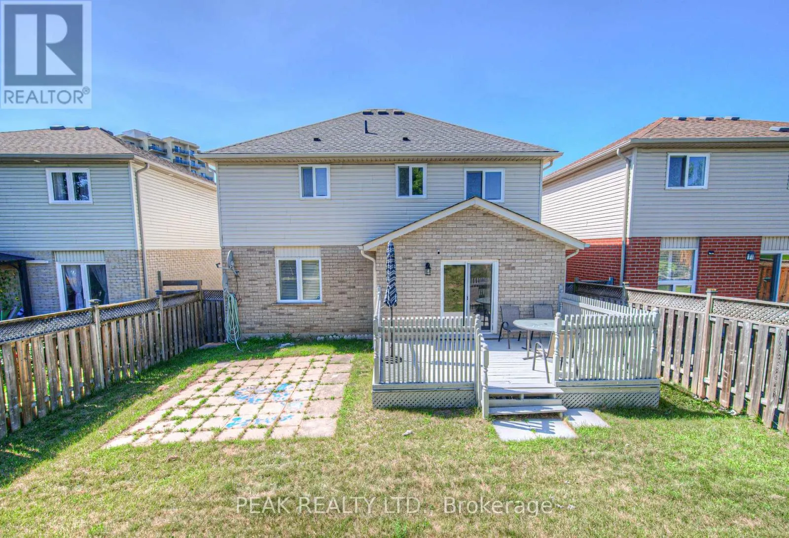 48 LENA CRESCENT