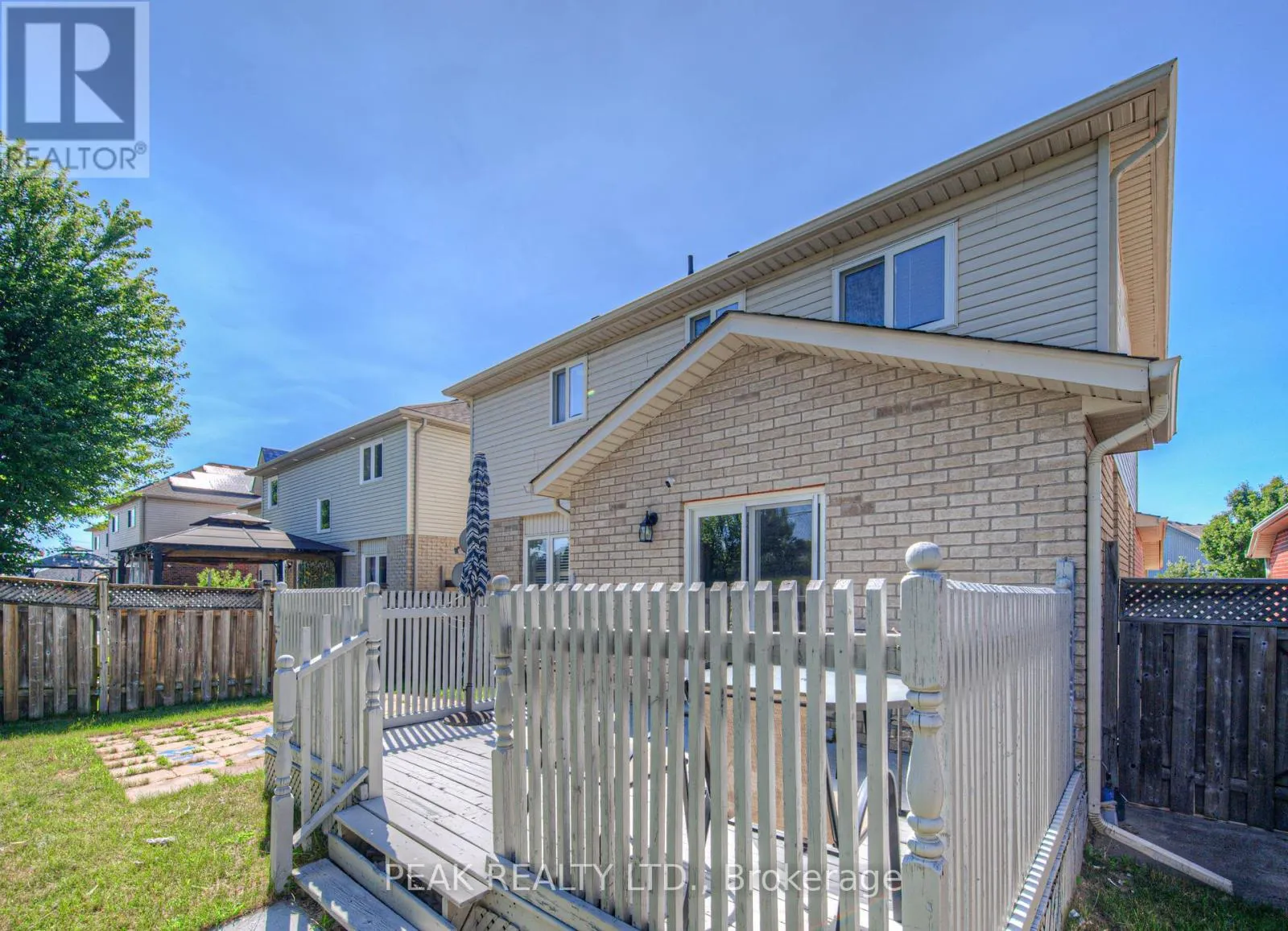 48 LENA CRESCENT