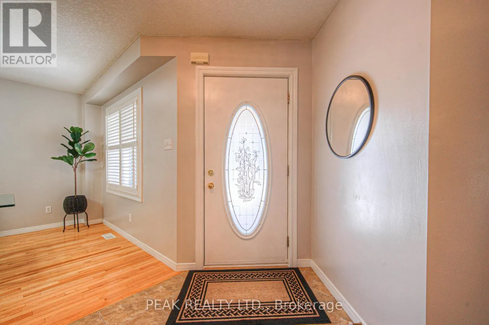 48 LENA CRESCENT