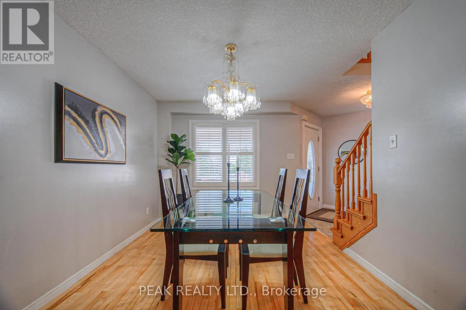 48 LENA CRESCENT
