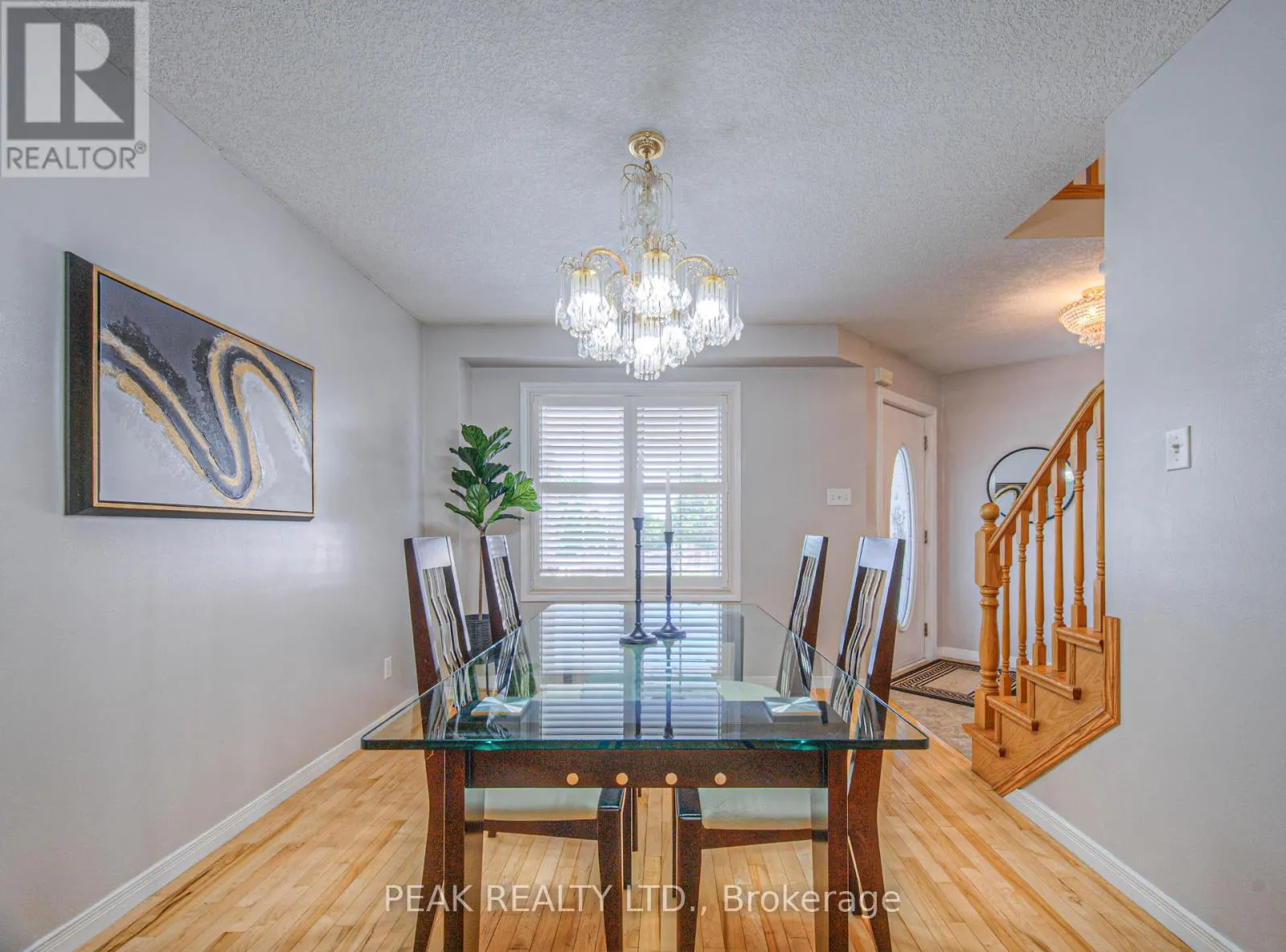 48 LENA CRESCENT