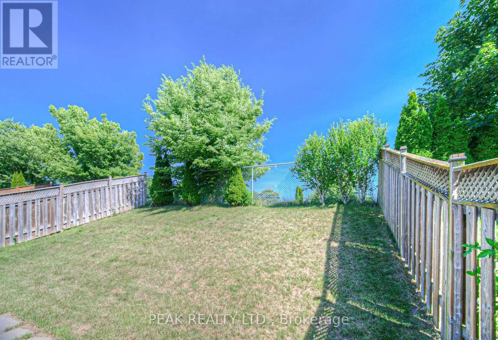 48 LENA CRESCENT
