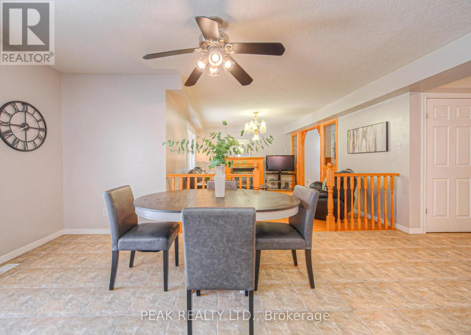48 LENA CRESCENT