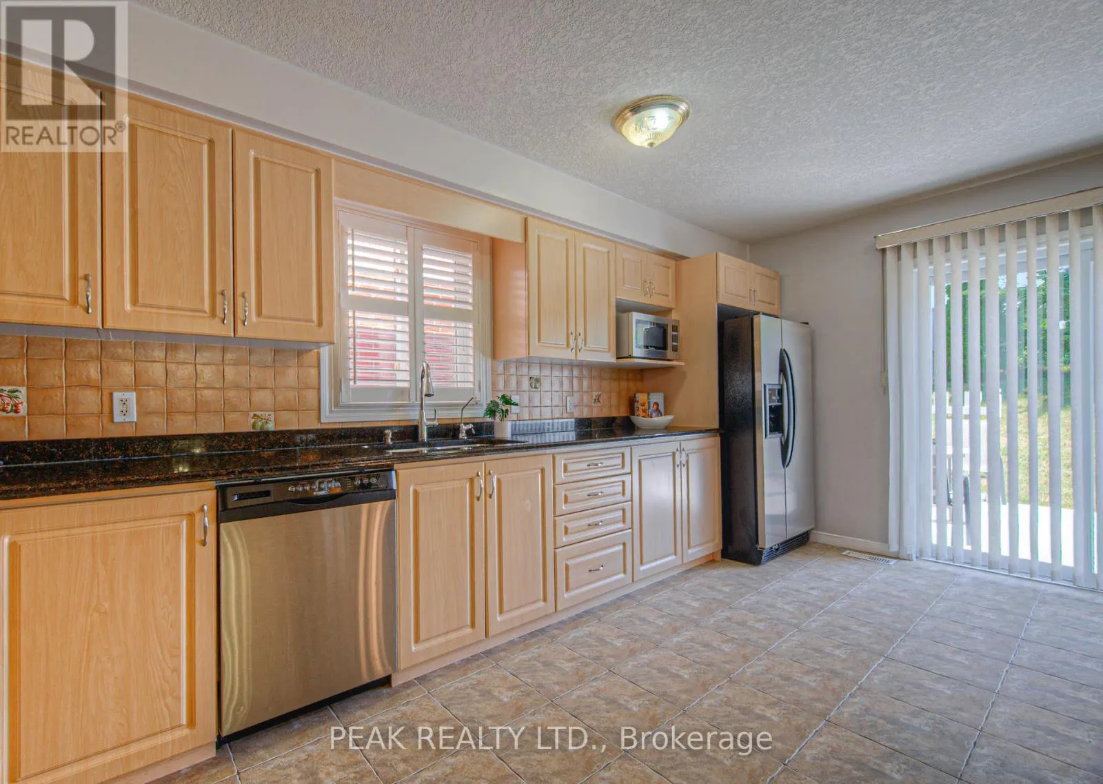 48 LENA CRESCENT