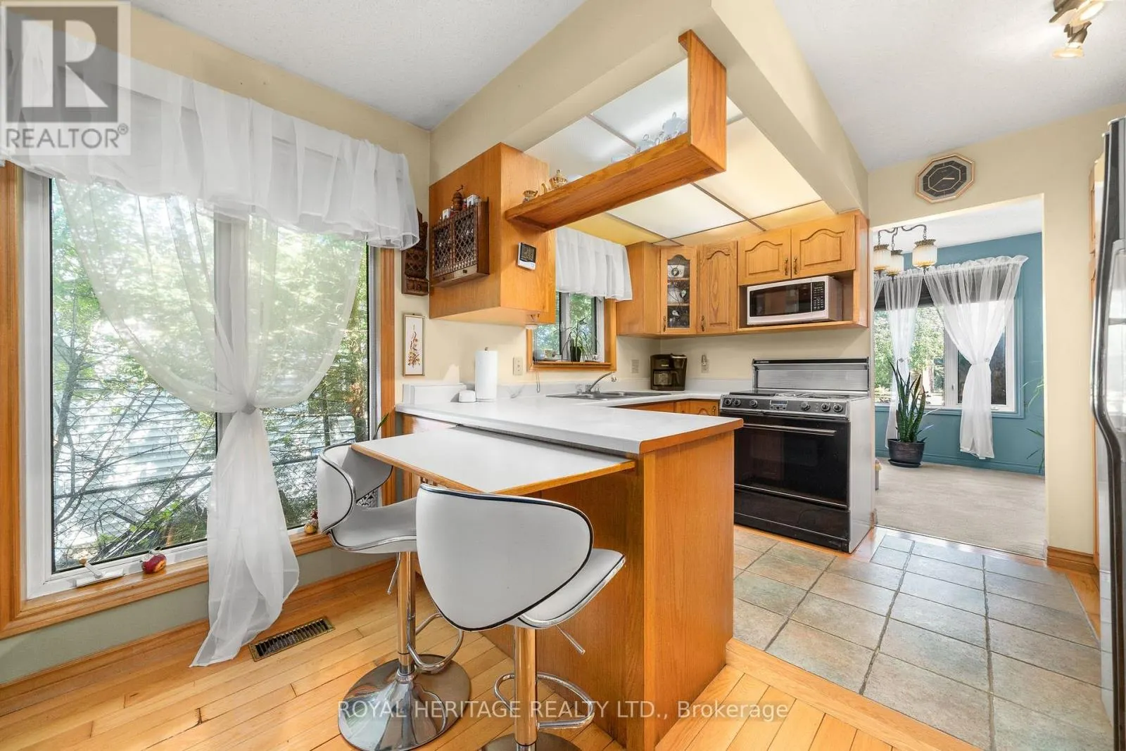 15 IROQUOIS AVENUE