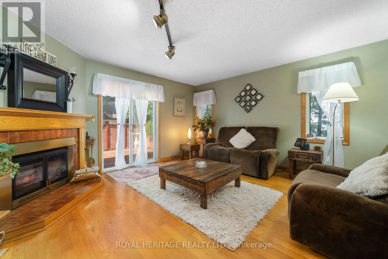 15 IROQUOIS AVENUE