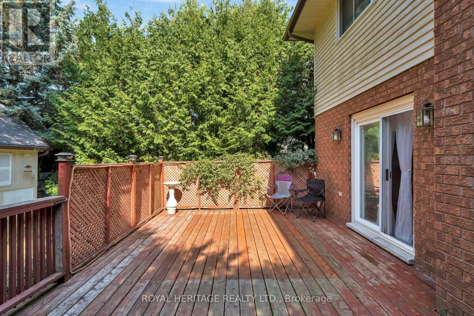15 IROQUOIS AVENUE