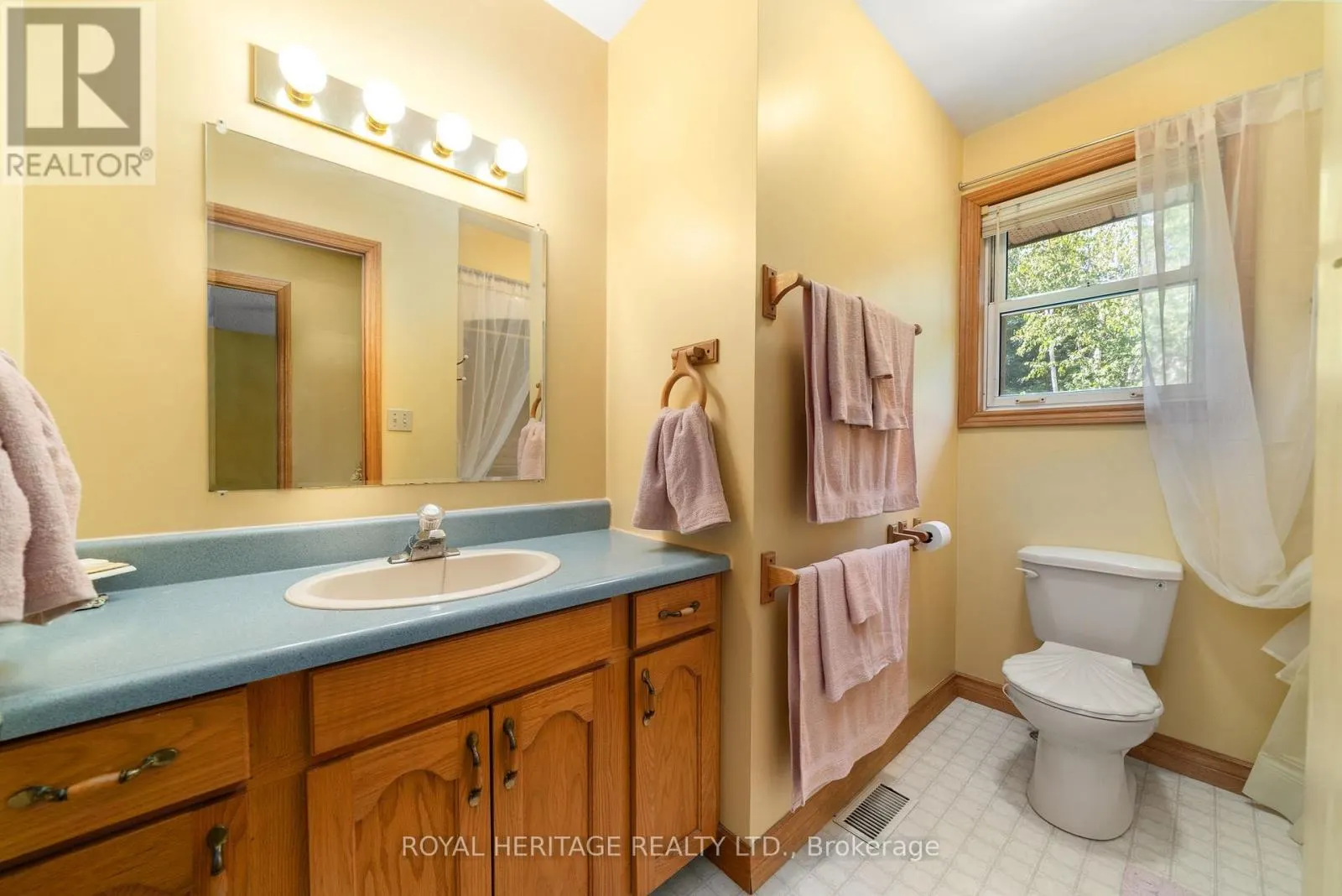 15 IROQUOIS AVENUE