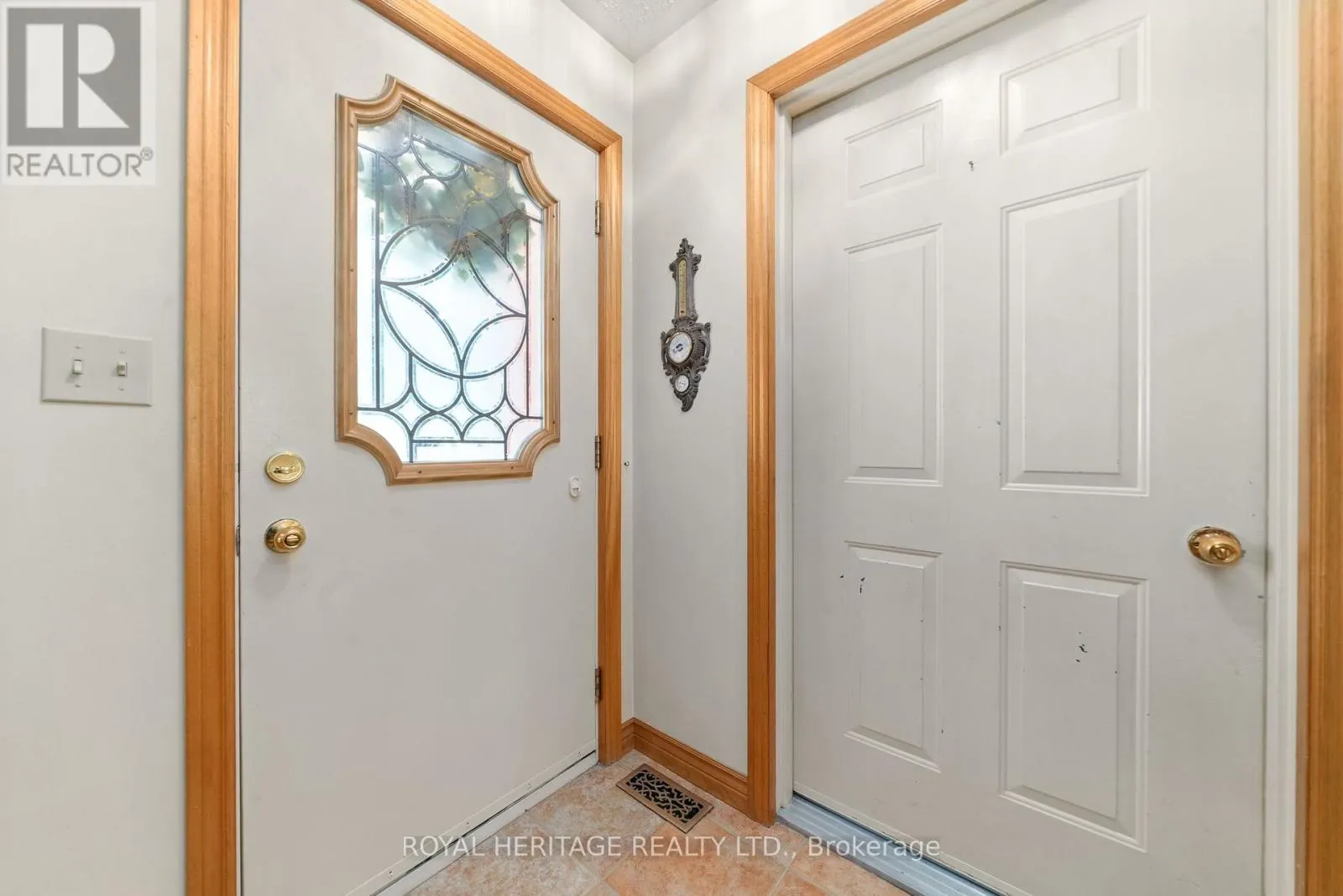 15 IROQUOIS AVENUE
