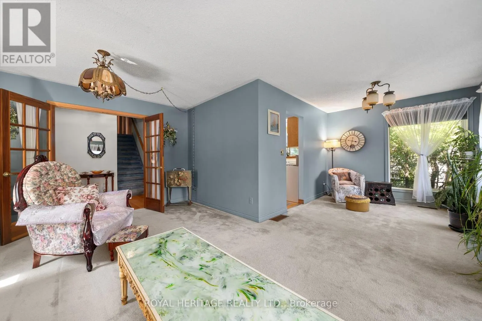 15 IROQUOIS AVENUE