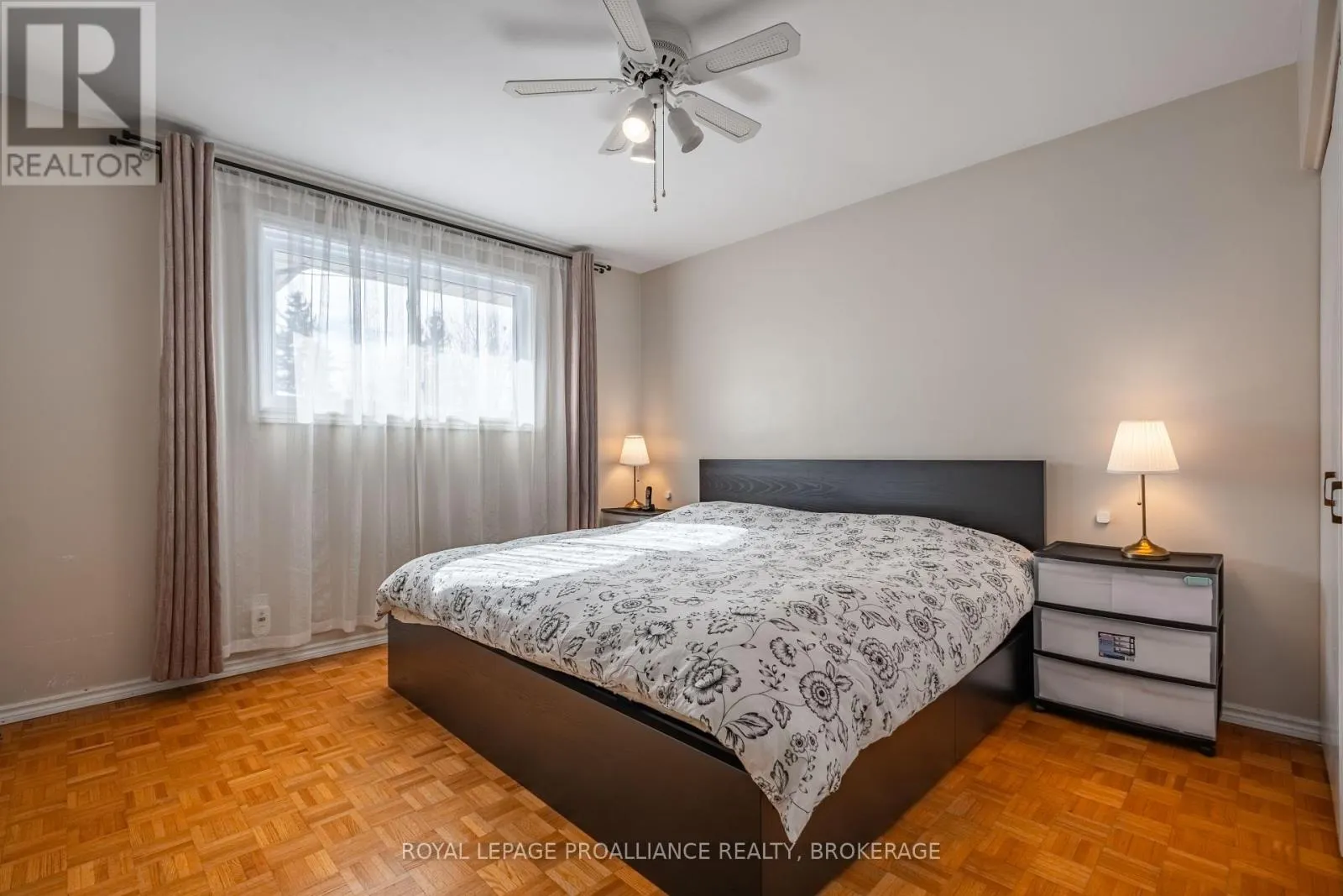 687 HARROW PLACE