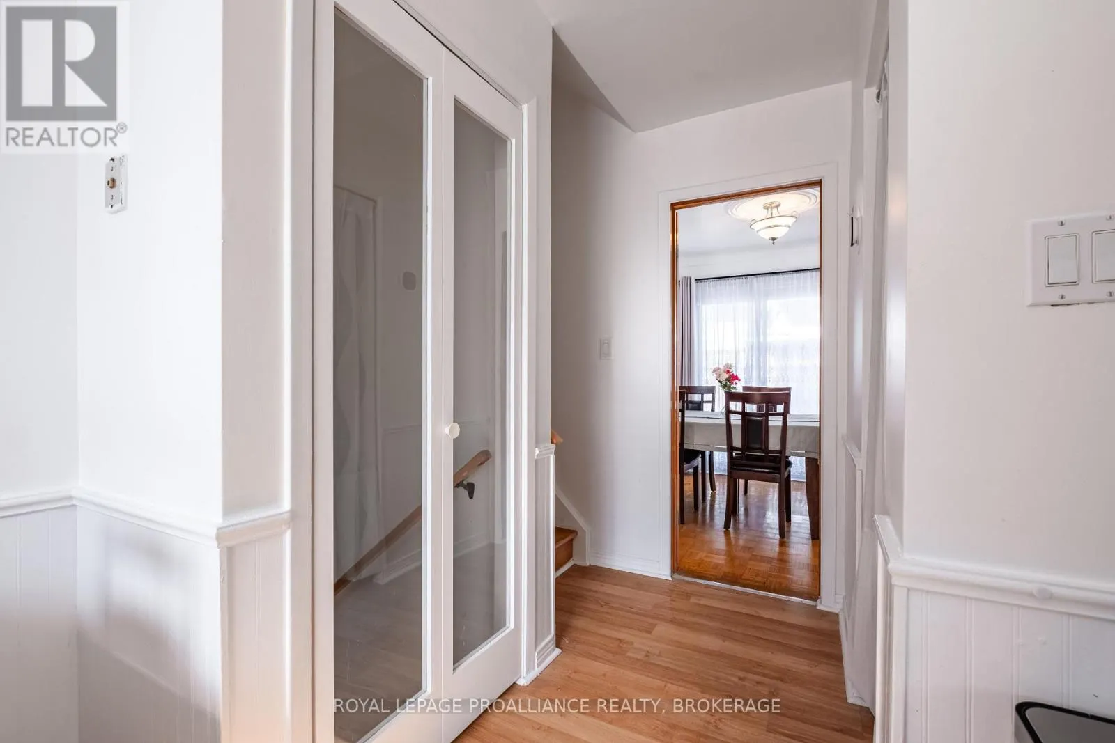 687 HARROW PLACE