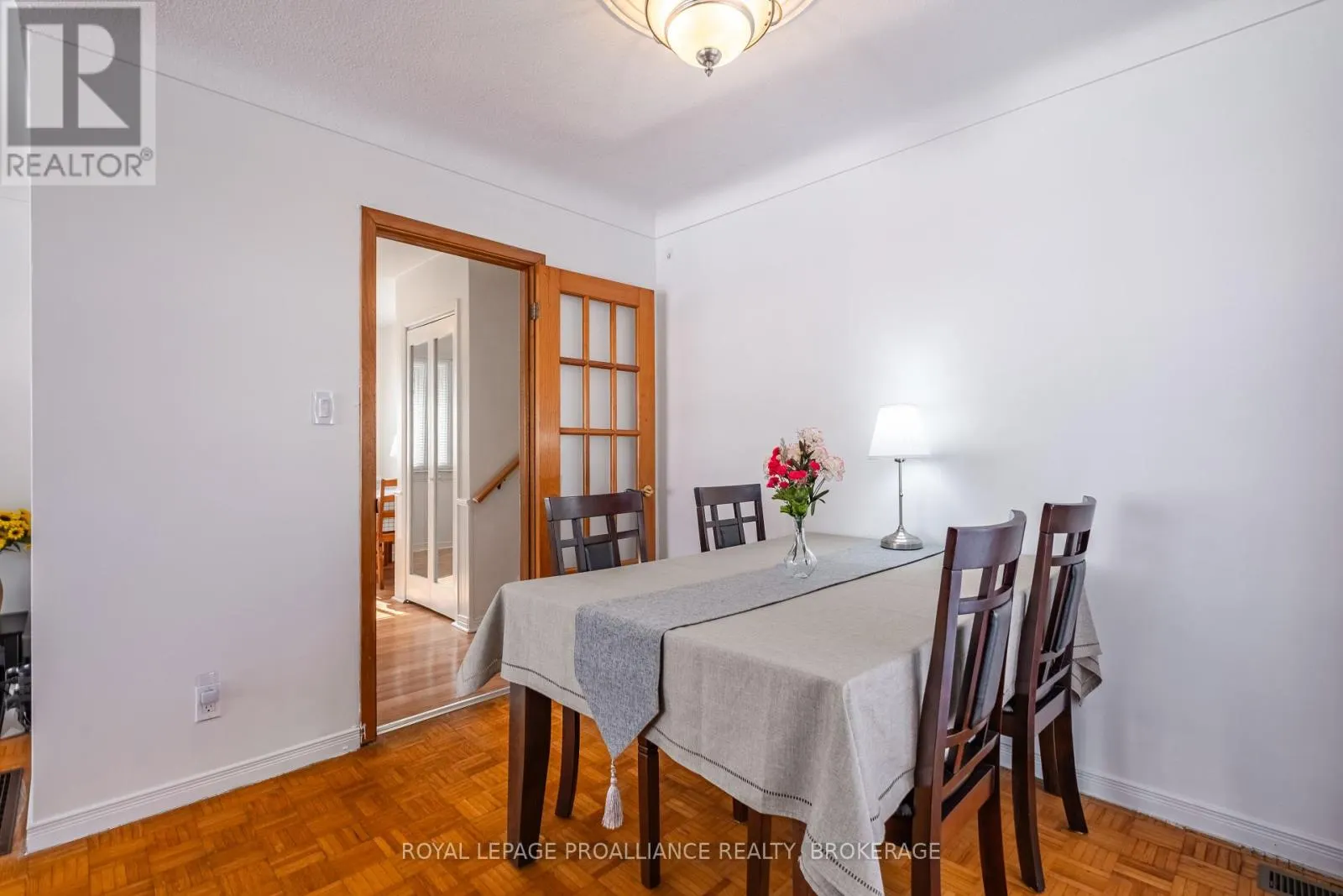 687 HARROW PLACE