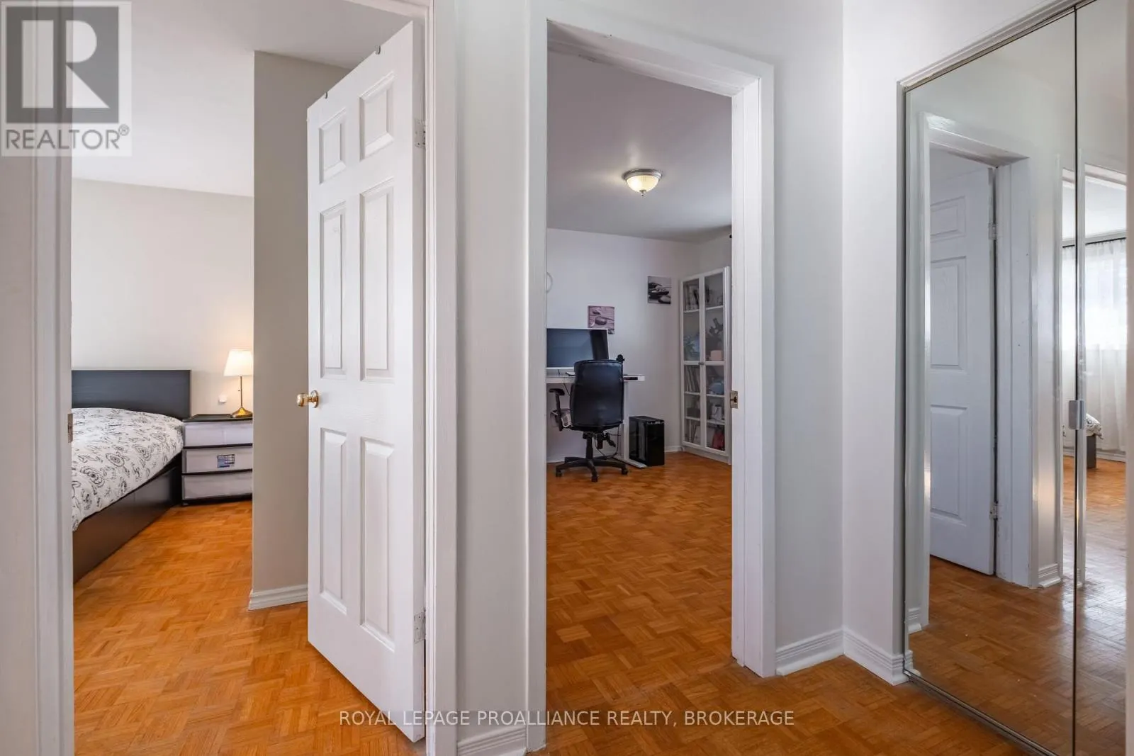 687 HARROW PLACE