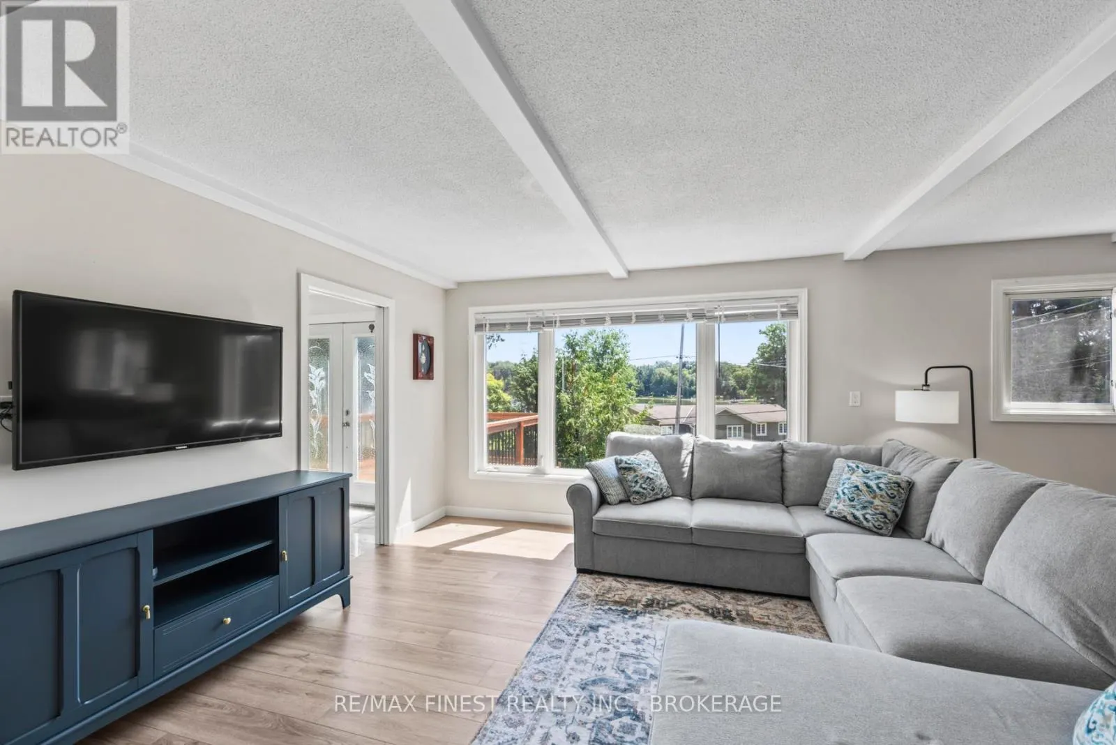 3327 LOUGHBOROUGH DRIVE