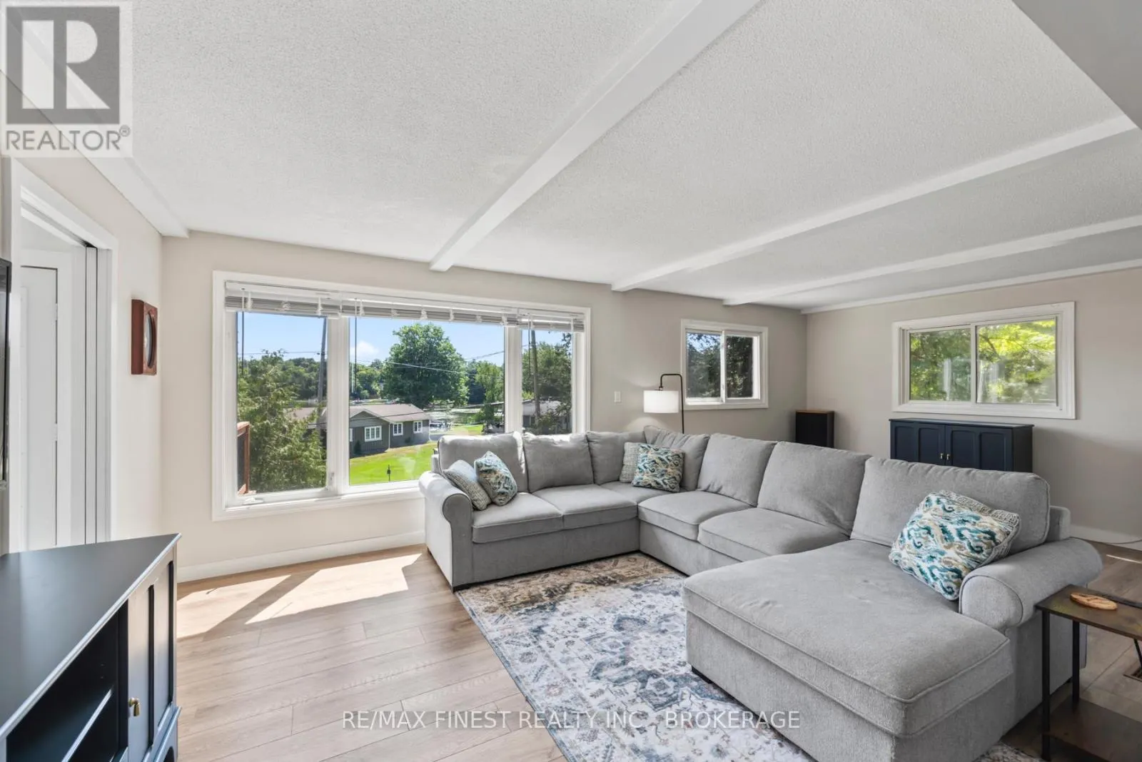 3327 LOUGHBOROUGH DRIVE