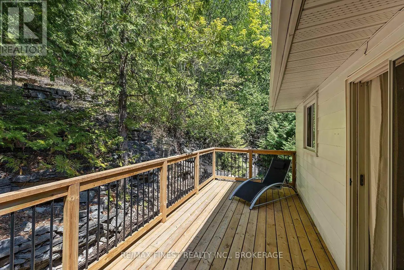 3327 LOUGHBOROUGH DRIVE