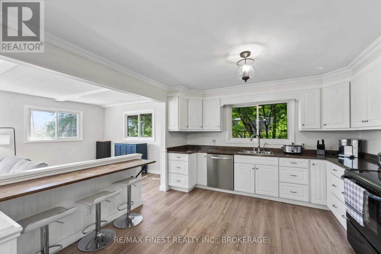 3327 LOUGHBOROUGH DRIVE
