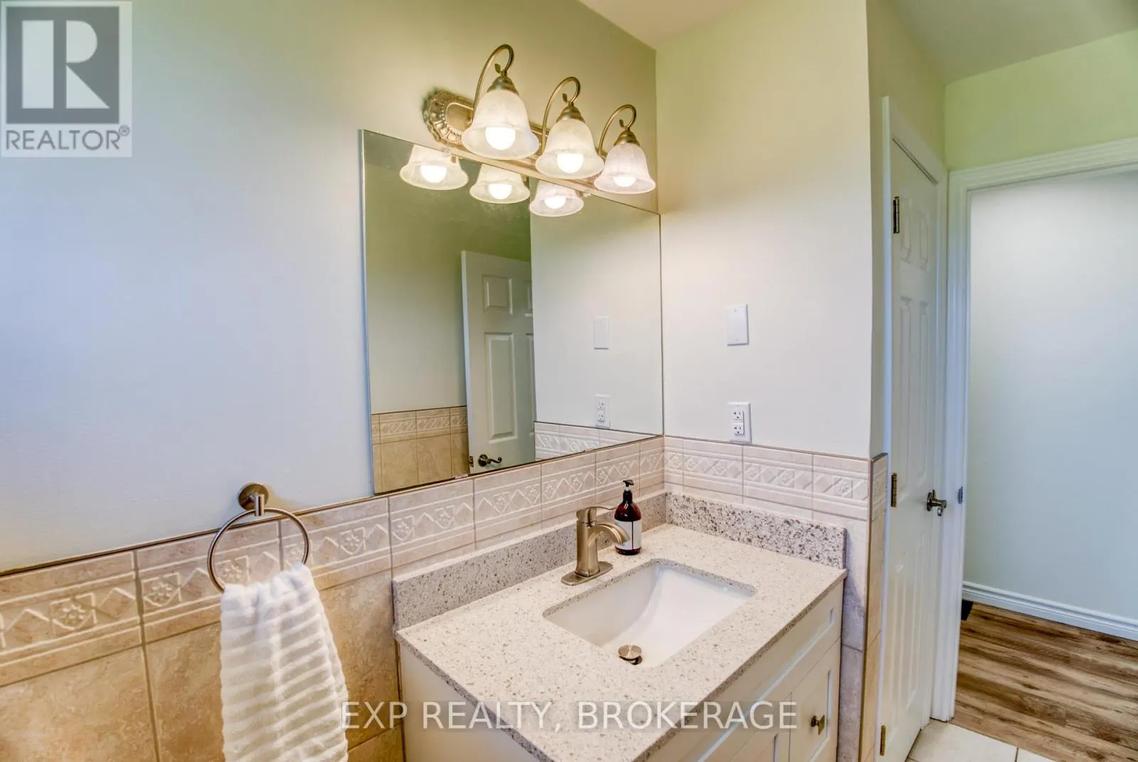 121 IVY RIDGE ROAD