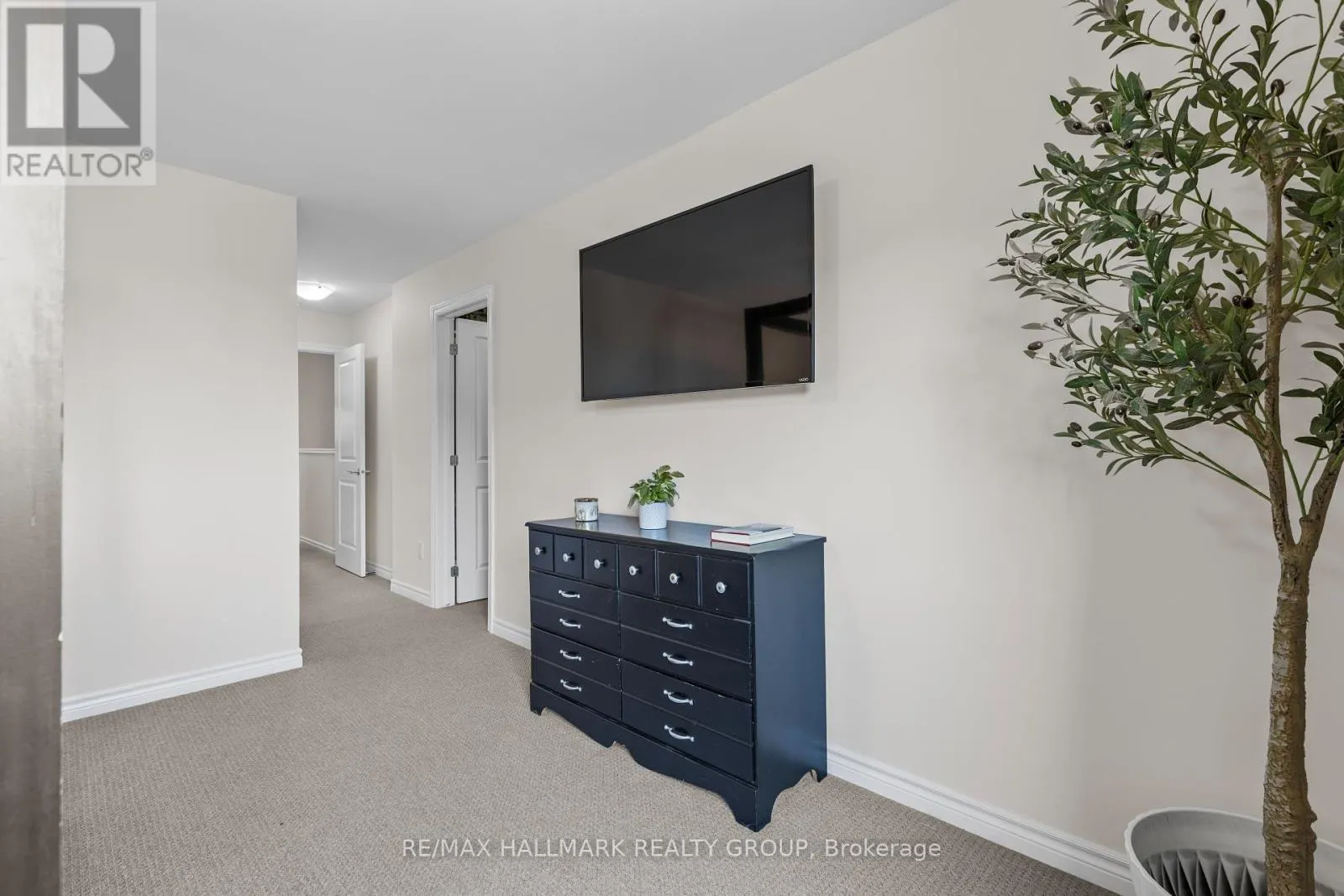 948 SOCCA CRESCENT