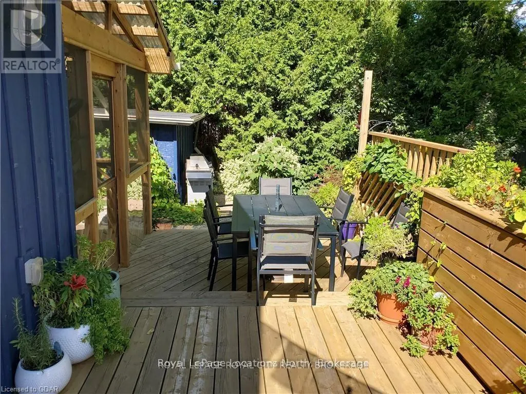 627 ERAMOSA ROAD