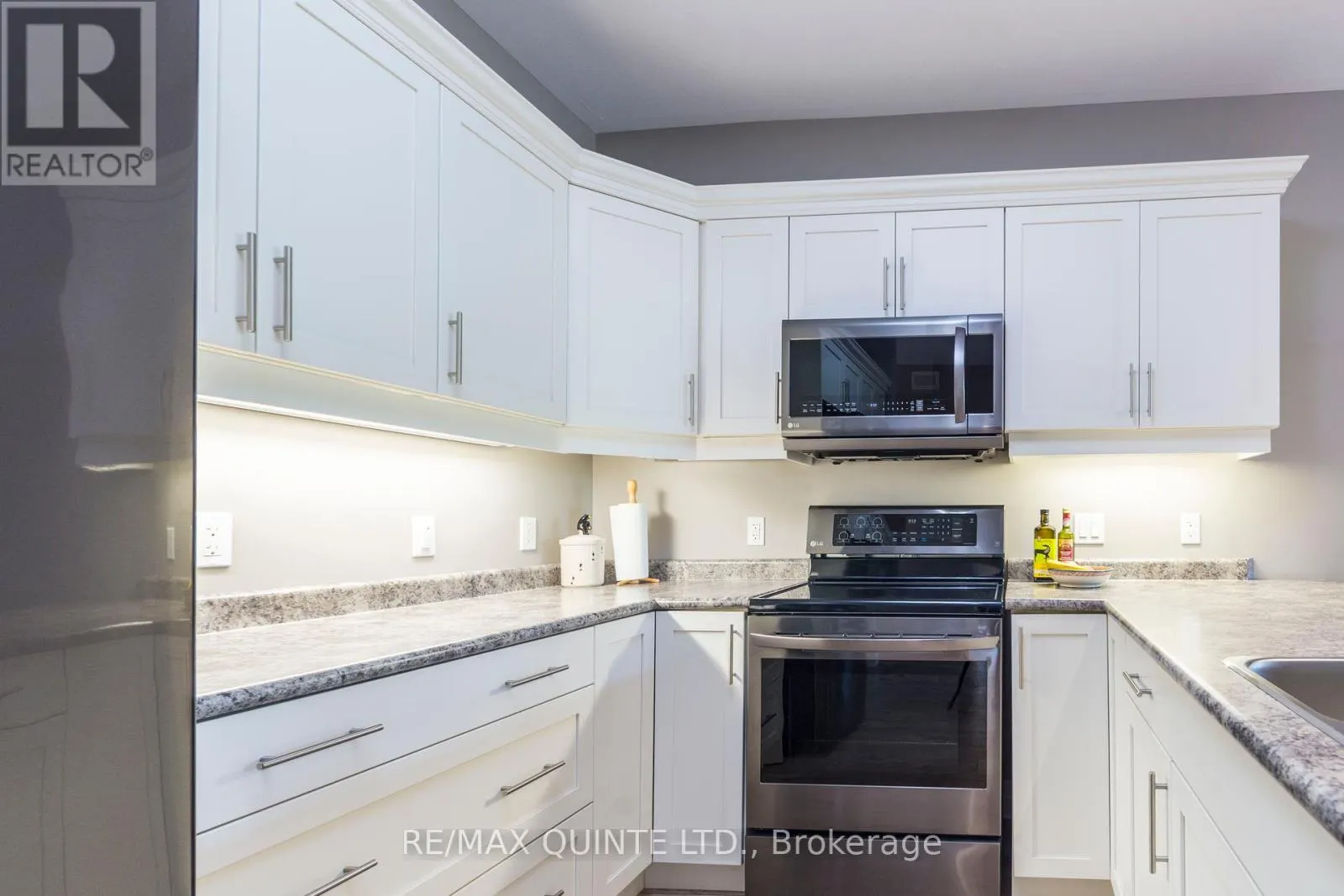 98 SPRUCE GARDENS