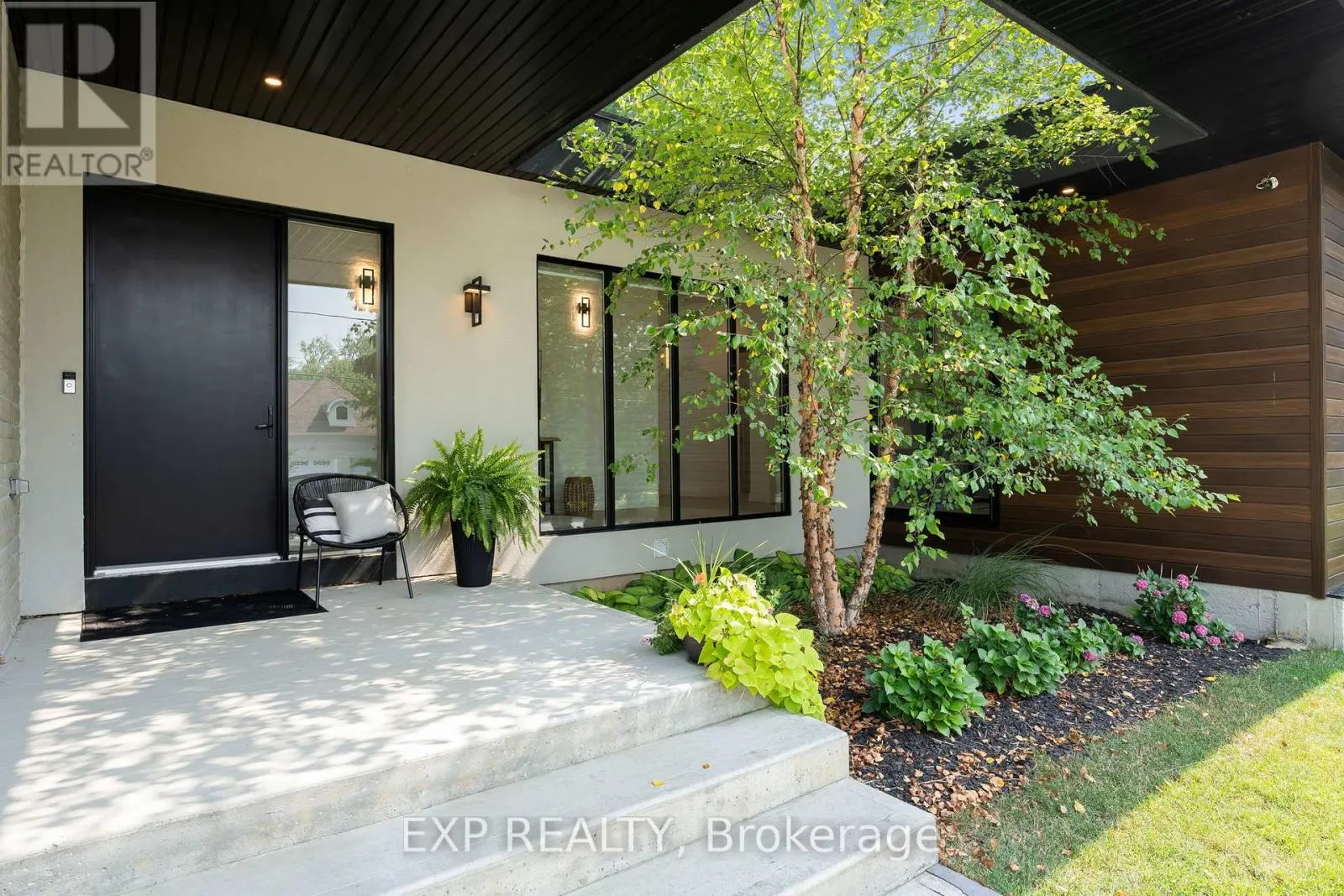 806 ALEXANDER ROAD