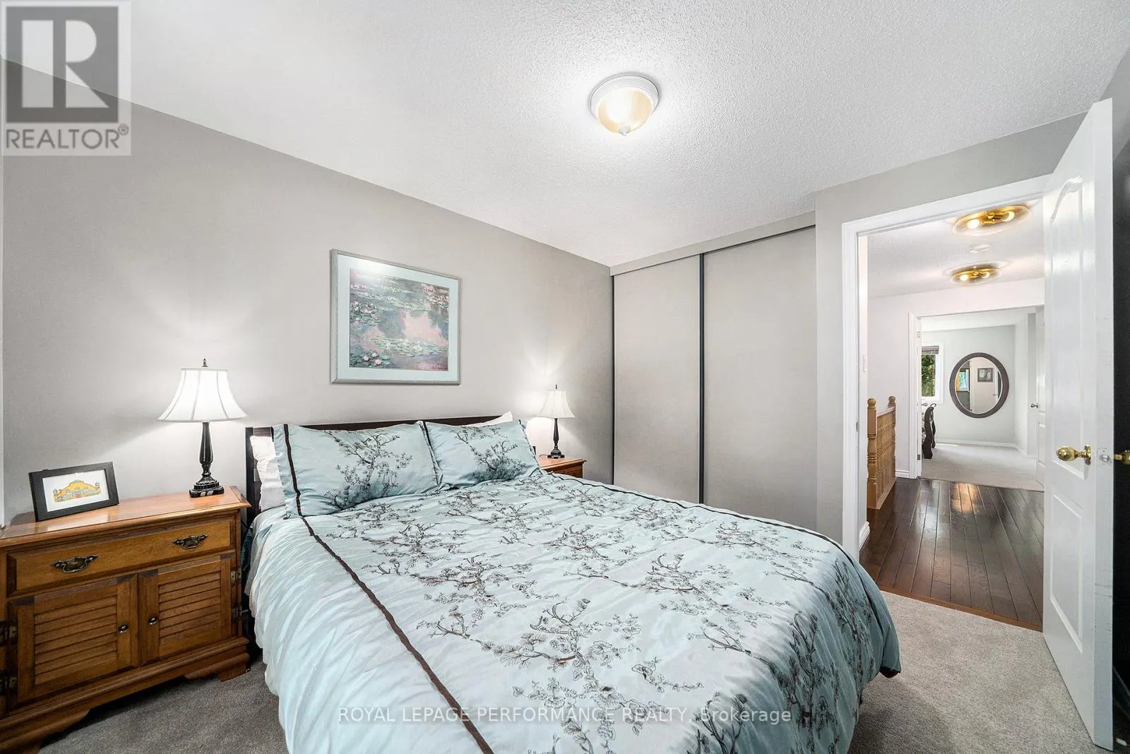 37 WILLWOOD CRESCENT