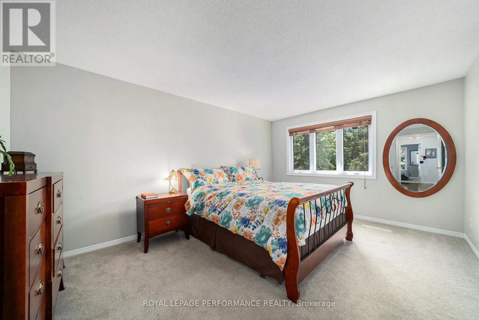 37 WILLWOOD CRESCENT