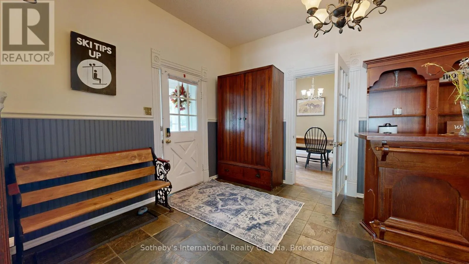 A - 103 BRUCE STREET S, #A