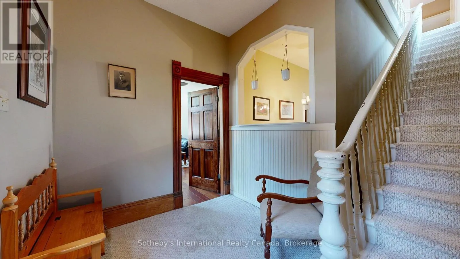 A - 103 BRUCE STREET S, #A
