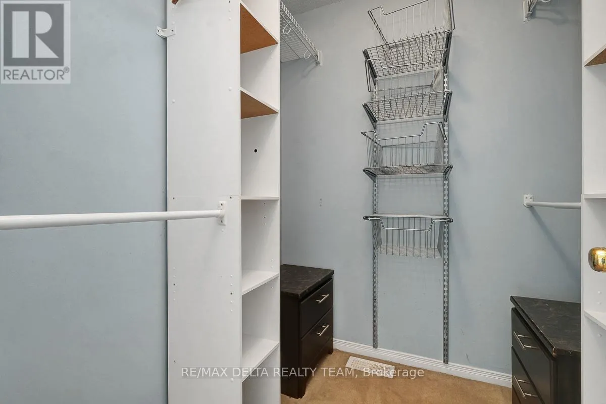 211 DUNTROON CIRCLE