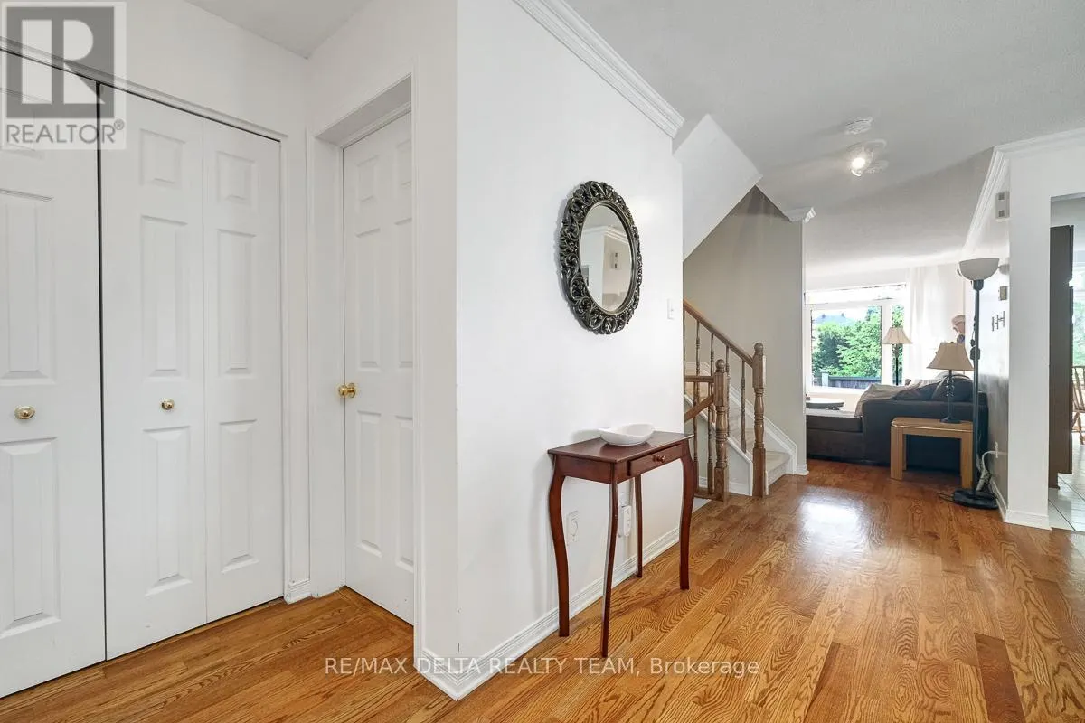 211 DUNTROON CIRCLE
