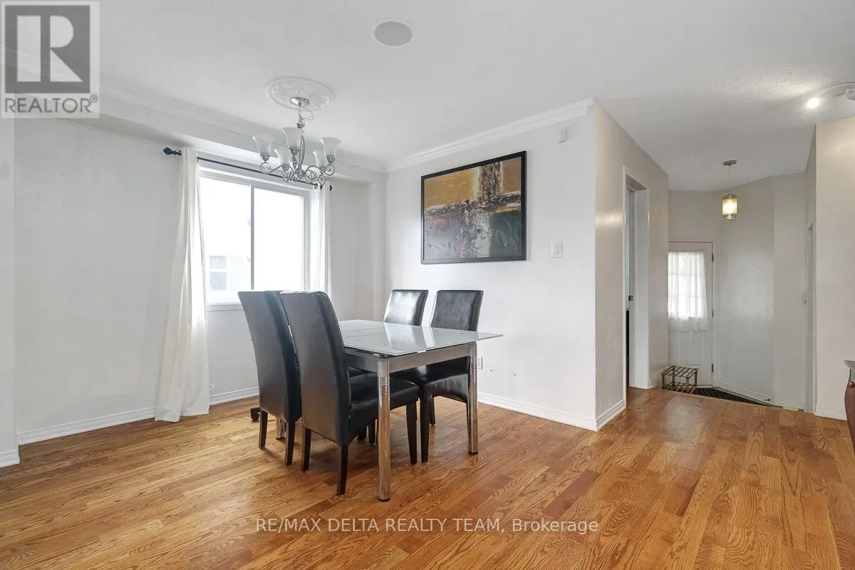 211 DUNTROON CIRCLE