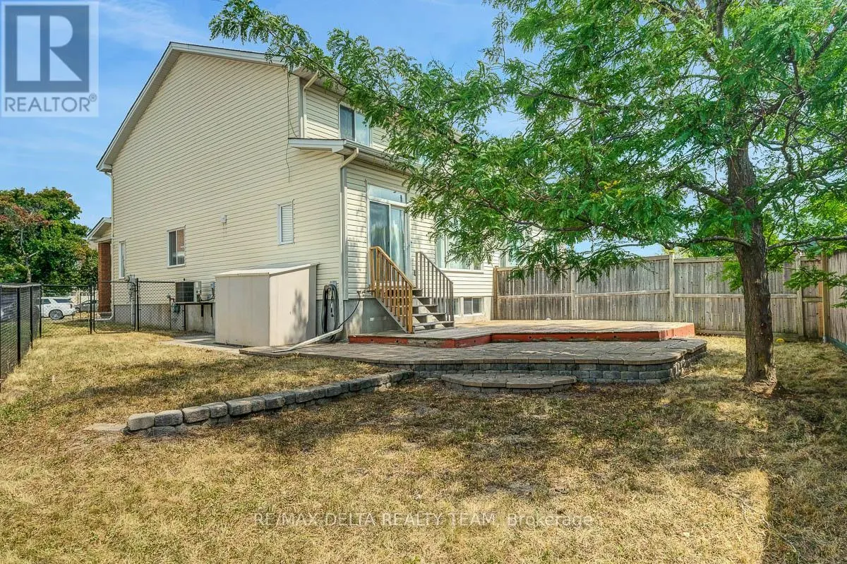 211 DUNTROON CIRCLE