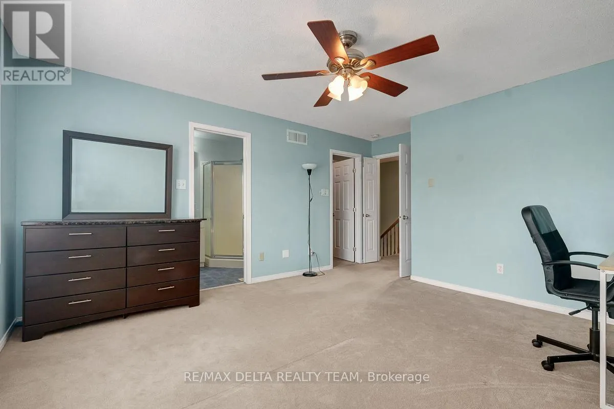 211 DUNTROON CIRCLE