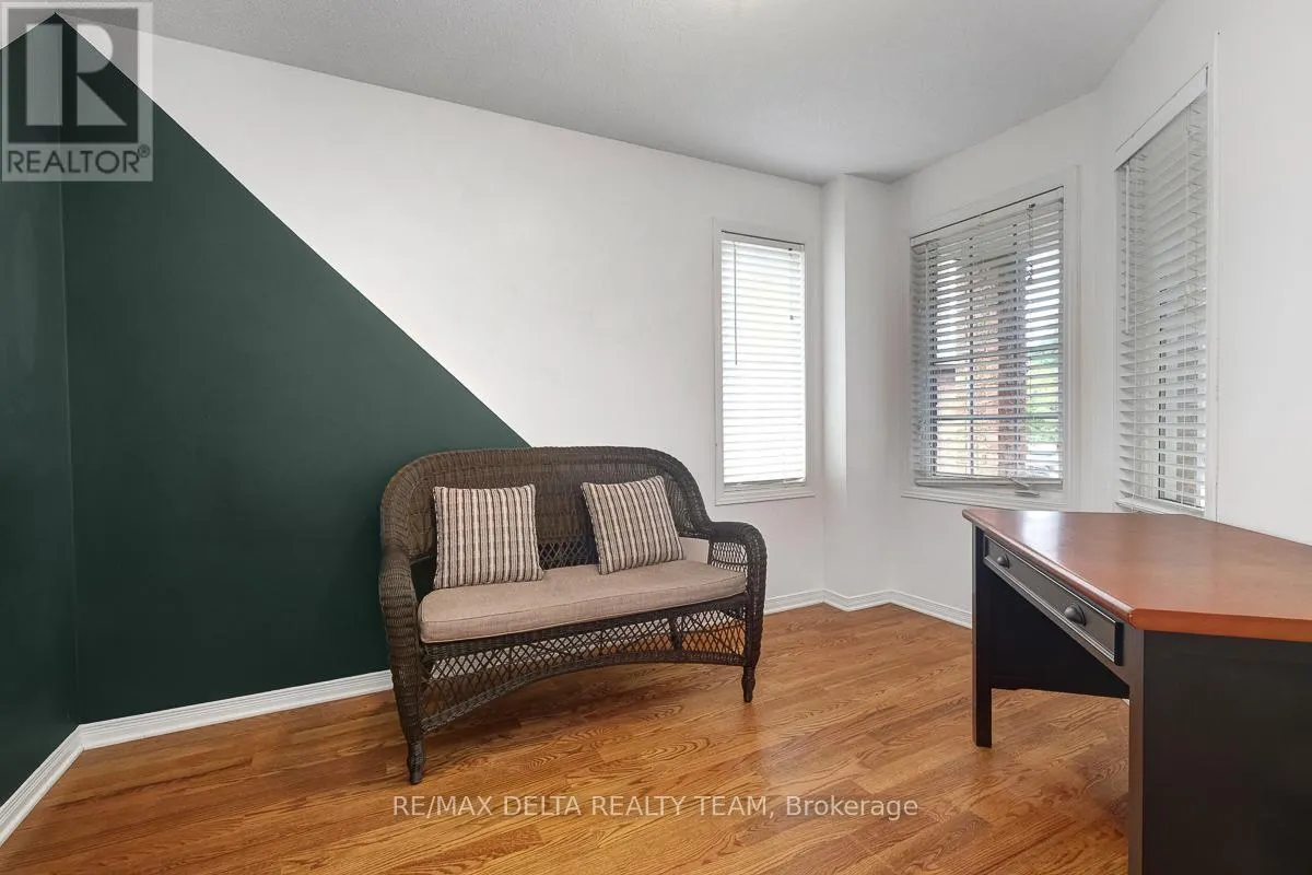 211 DUNTROON CIRCLE